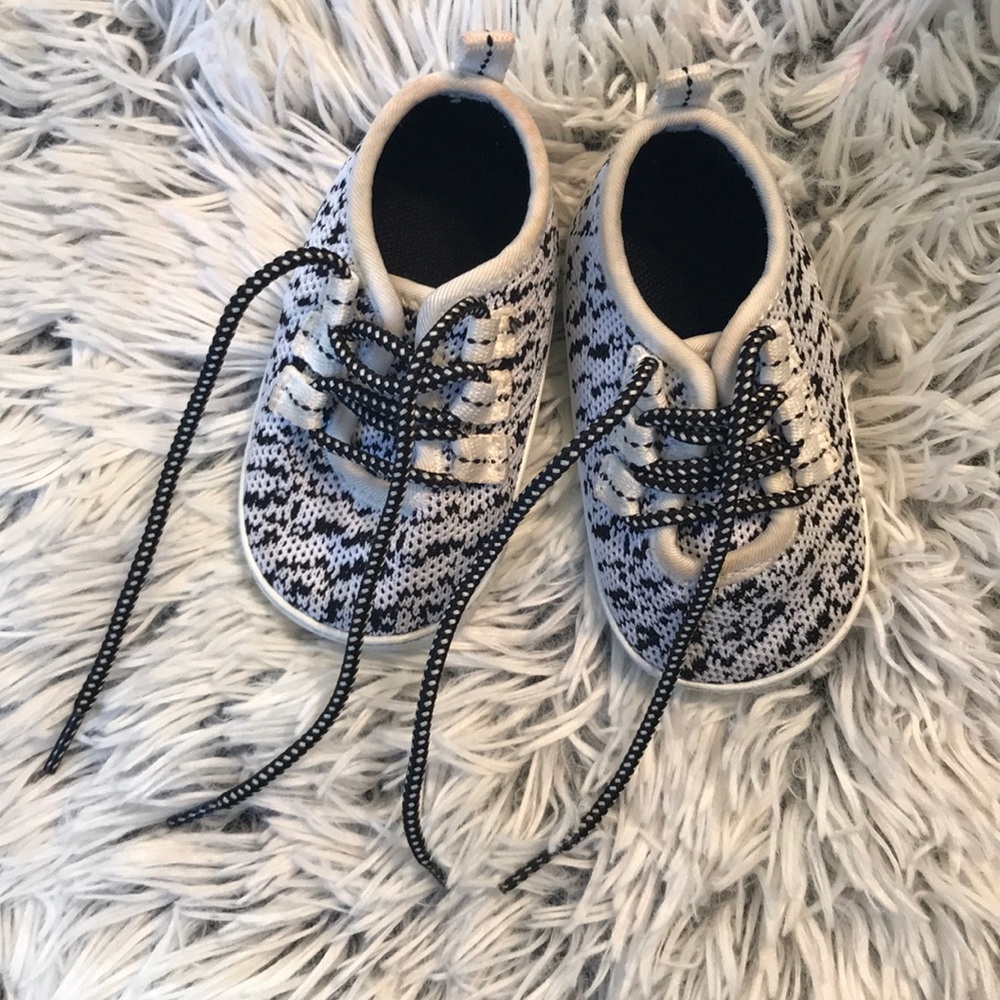 Aldo baby shoes